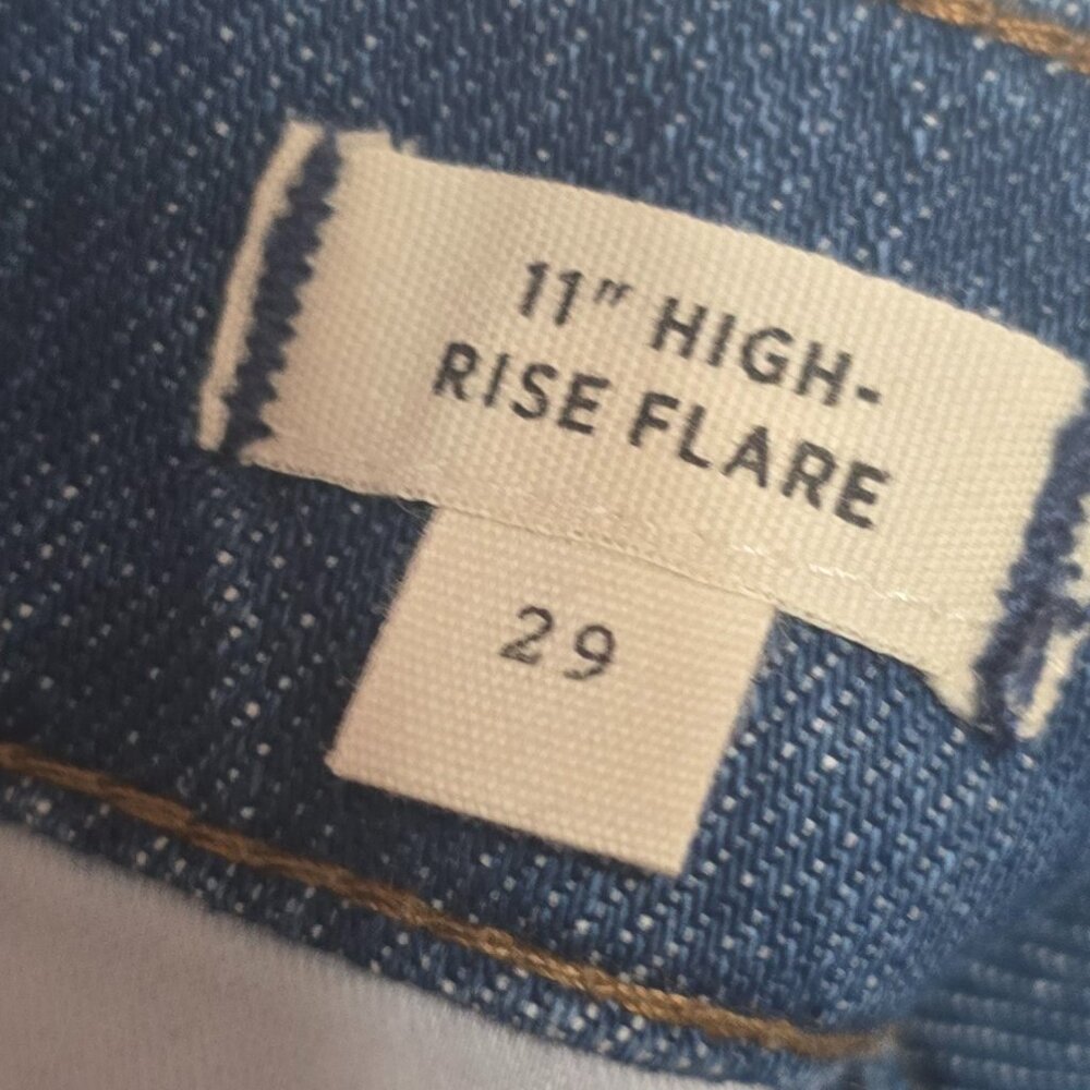 NWT Madewell 11" High Rise Flare Jeans Women's Size 29 Style K9162 - Picture 3 of 11
